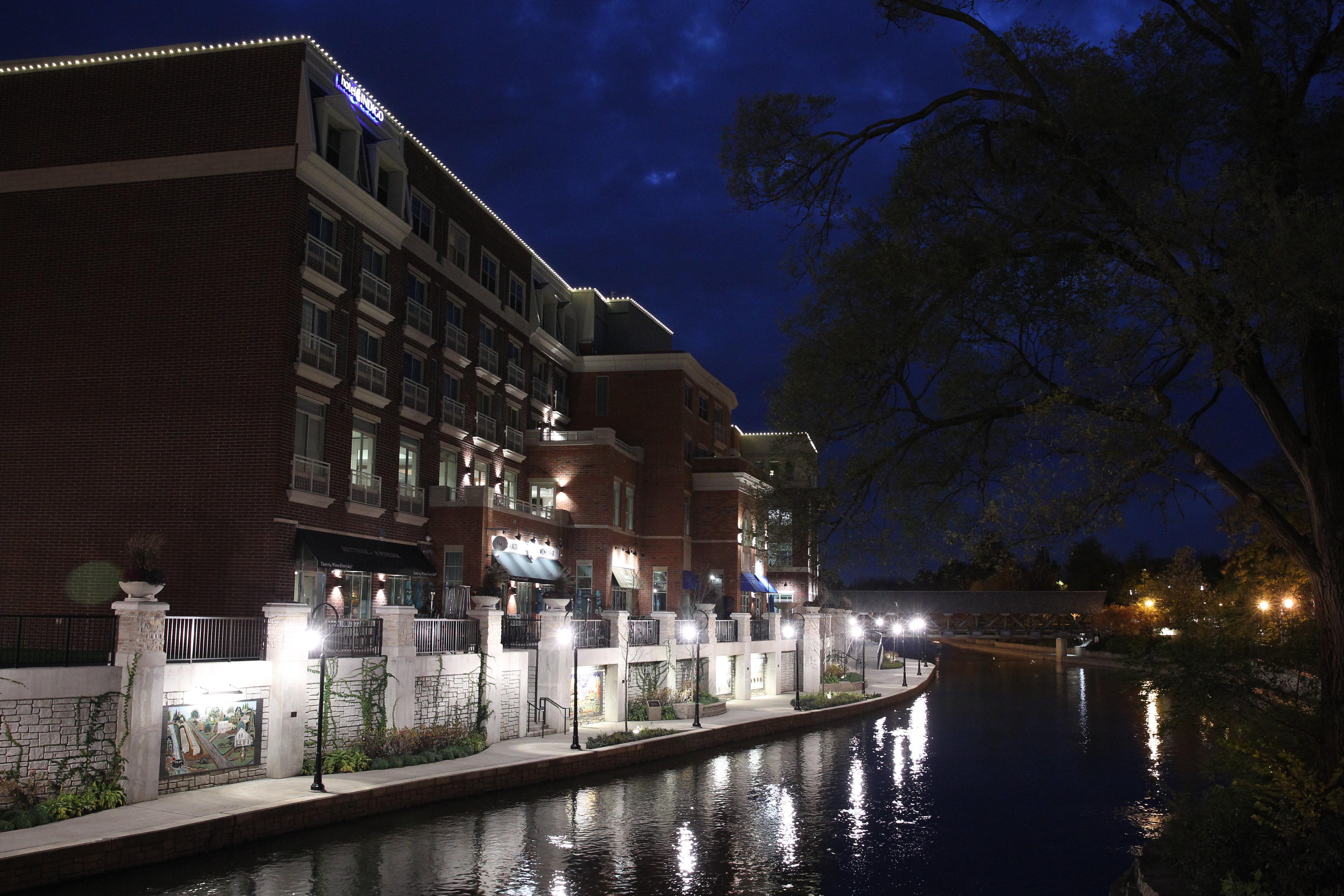 Hotel Indigo Naperville Riverwalk By Ihg Exteriör bild
