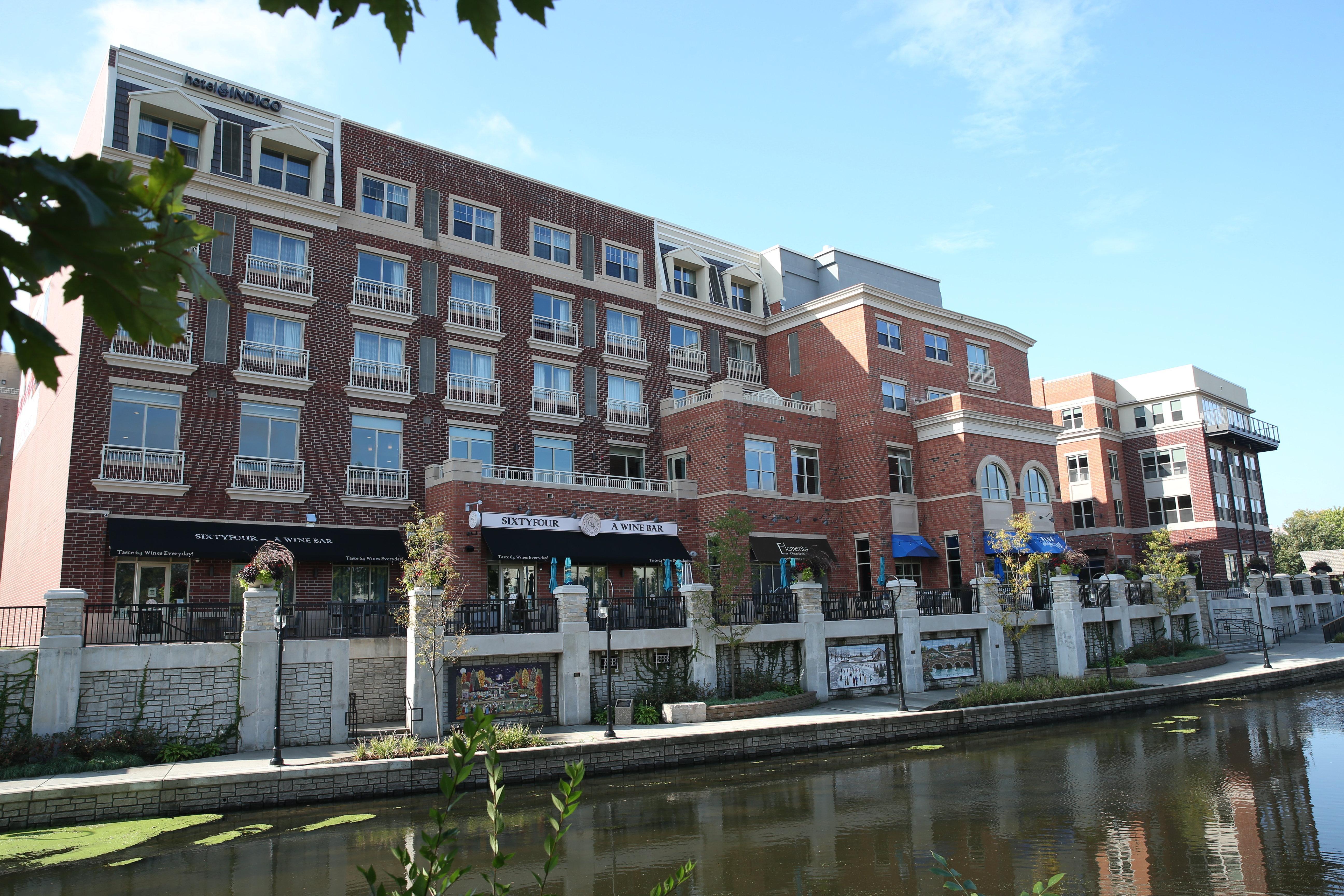 Hotel Indigo Naperville Riverwalk By Ihg Exteriör bild